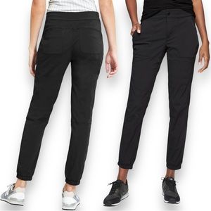 Athleta Black Trekkie Jogger 2.0 Hike Commute Travel Casual Jogger Pant Size 10T